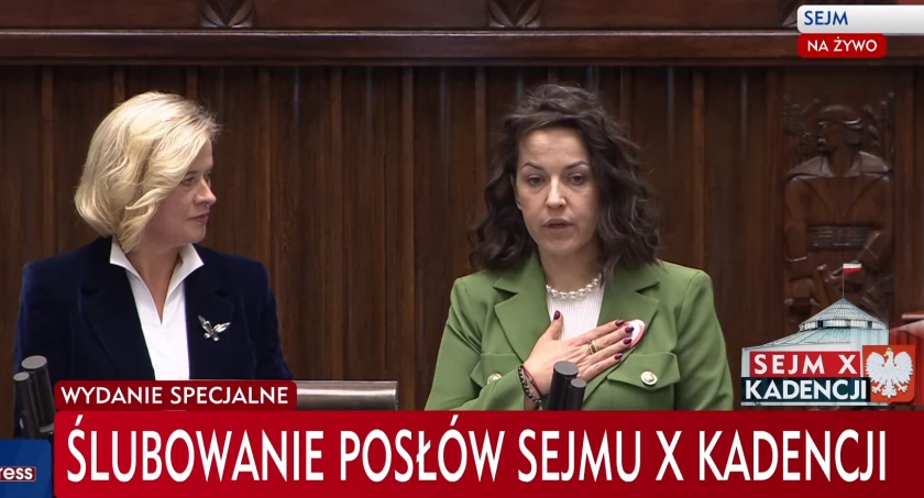 Inauguracyjne posiedzenie Sejmu X kadencji. Nowi posłowie już po ślubowaniu