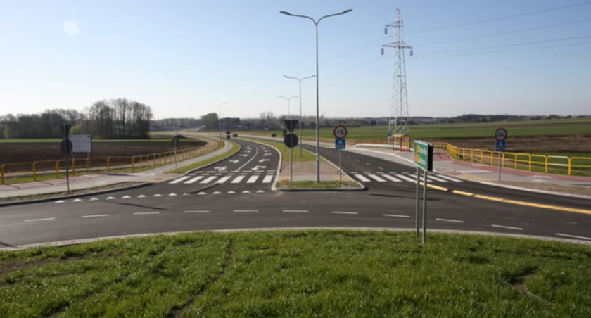 Miasto włączy oświetlenie na ul. Meblowej