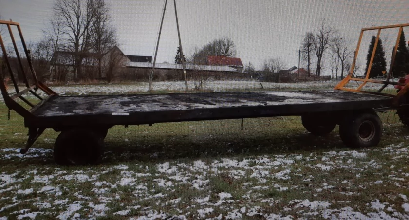 Stryjek co bratankowi słomę podpalił [FOTO]