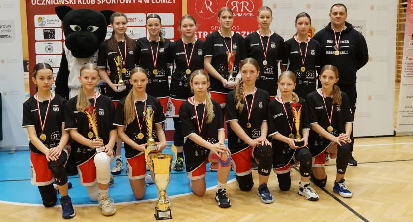 UKS 4 Łomża/ GUKS Olimpijczyk wygrywa Ogólnopolski Turniej Koszykówki UKS 4 Łomża Basket CUP [FOTO]