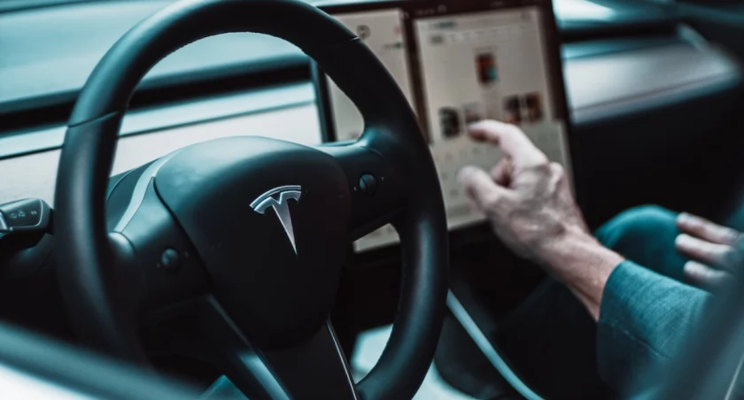 Ile kosztuje najtańsza nowa Tesla?
