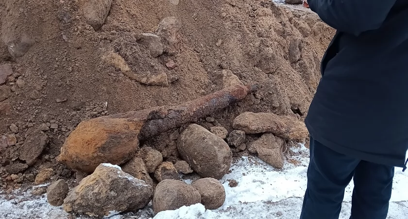 Znaleziono kolejne niewybuchy w Nowogrodzie. Mieszkańców czeka ewakuacja [FOTO]
