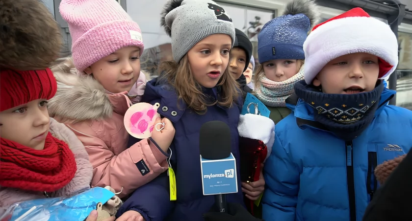 Mikołajkowa akcja Przyjaznej Łomży. Mieszkańcom rozdawano odblaski [VIDEO i FOTO]