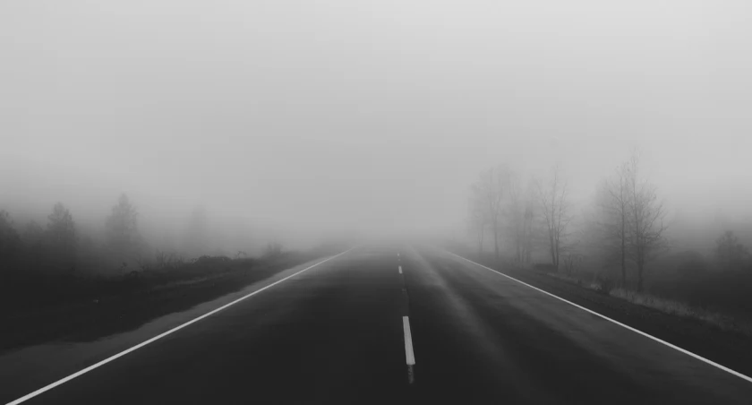 Komunikat meteorologiczny dotyczący gęstej mgły 