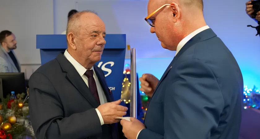 Świąteczne dźwięki i smaki: Jak Międzynarodowa Akademia Nauk Stosowanych w Łomży obchodziła Wigilię [VIDEO i FOTO]