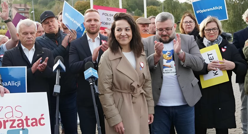 Kulisy biura poselskiego: Kim są ludzie wspierający posłankę Łepkowską-Gołaś?