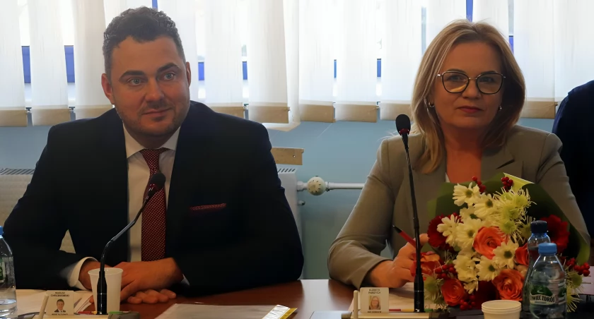 Budżet Łomży na 2024 rok: Inwestycje w edukację i infrastrukturę pomimo deficytu