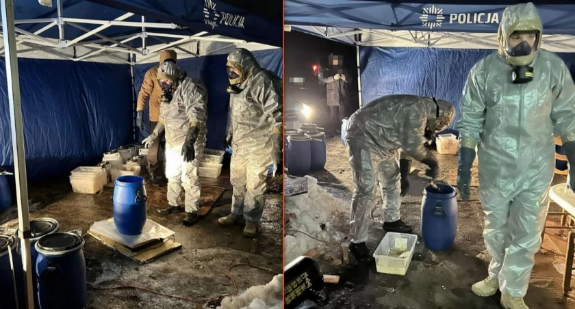 Zabezpieczono ponad 200 kg klefedronu w narkotykowym laboratorium pod Zambrowem [VIDEO i FOTO]