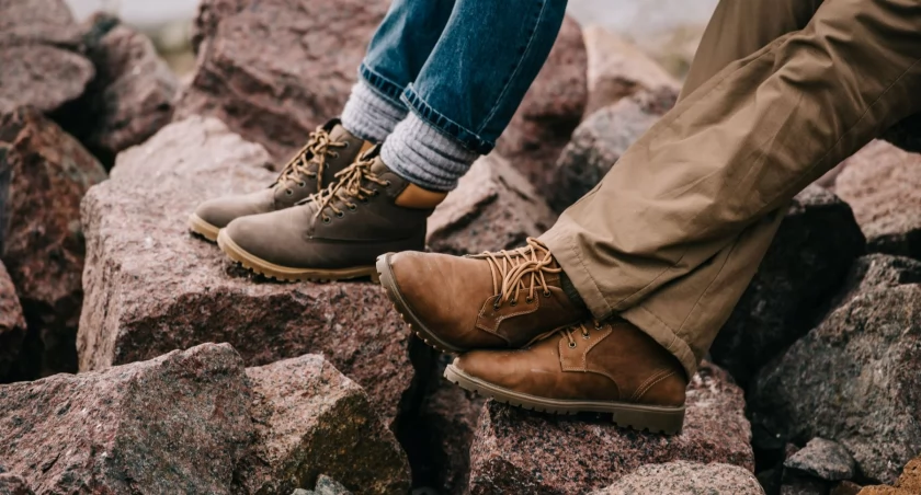 Na co zwrócić uwagę, wybierając pierwsze buty trekkingowe? 5 porad dla mężczyzny