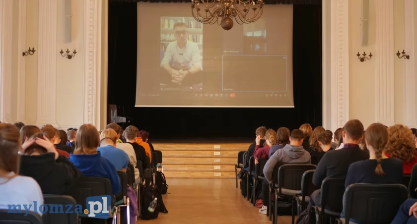 Uczniowie I Liceum Ogólnokształcącego w Łomży odkrywają kreatywne metody nauki [VIDEO i FOTO]