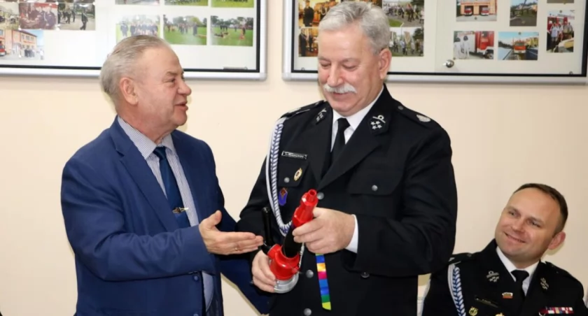 Wicemarszałek Marek Olbryś spotkał się ze strażakami OSP w gminie Łomża i Wizna
