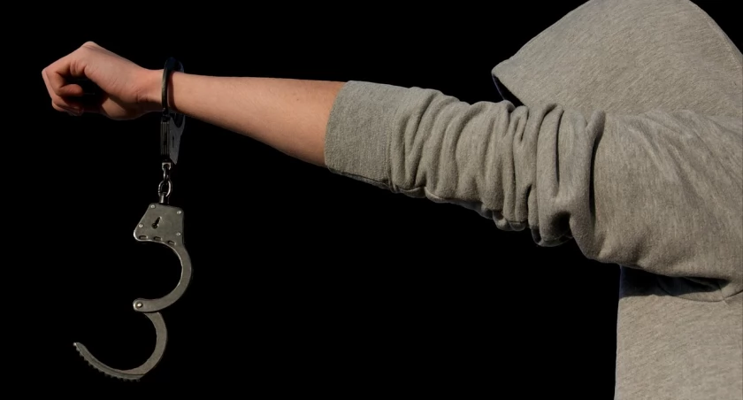 21-letni kierowca pochwalił się policji, że palił marihuanę. Susz miał też przy sobie