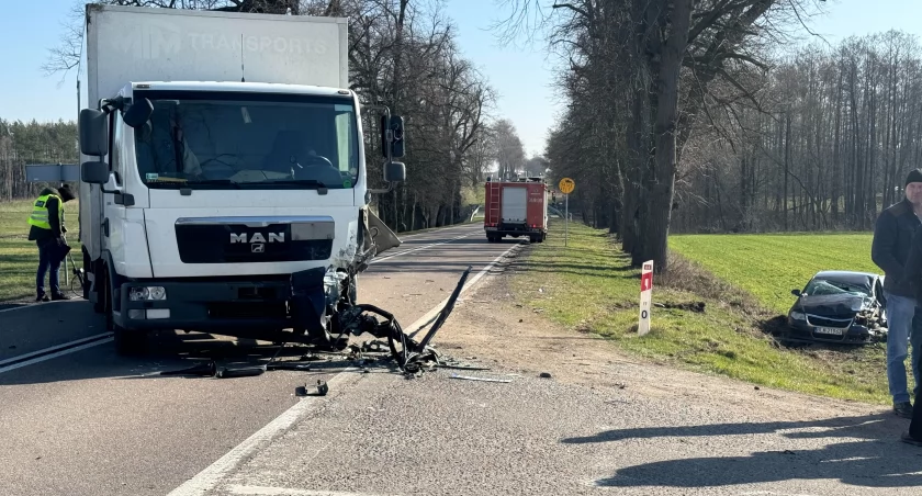 Wypadek w Kramkowie. Zablokowana droga na Wiznę