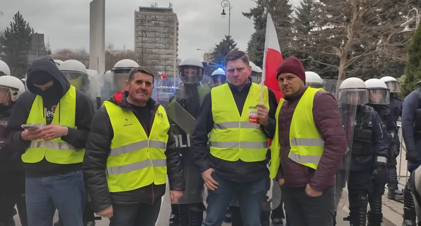 Rolnicy spod Łomży potraktowani gazem. Strajk w Warszawie
