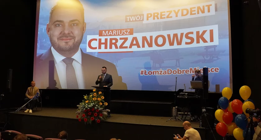 [LIVE] Łomża wybiera: Prezydent Mariusz Chrzanowski przedstawi swoich kandydatów