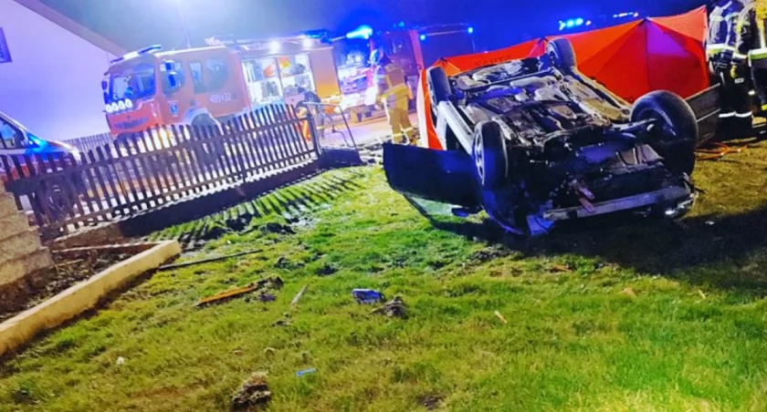 Wypadek samochodowy w Krzyżewie. Nie żyje 17-letnia dziewczyna
