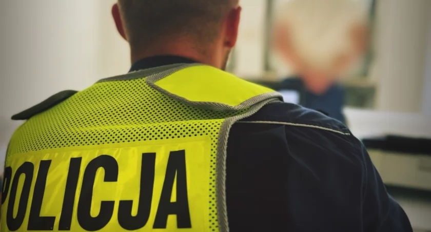 Przekroczył prędkość w obszarze zabudowanym. Choć ma sądowy zakaz prowadzenia pojazdów 