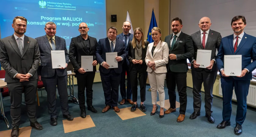 Łomża doceniona za żłobki w Podlaskim Urzędzie Wojewódzkim w Białymstoku