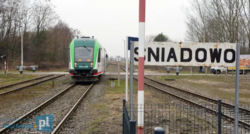 Białystok - Śniadowo - Ostrołęka: Po hucznym otwarciu autobusy zastąpią szynobusy