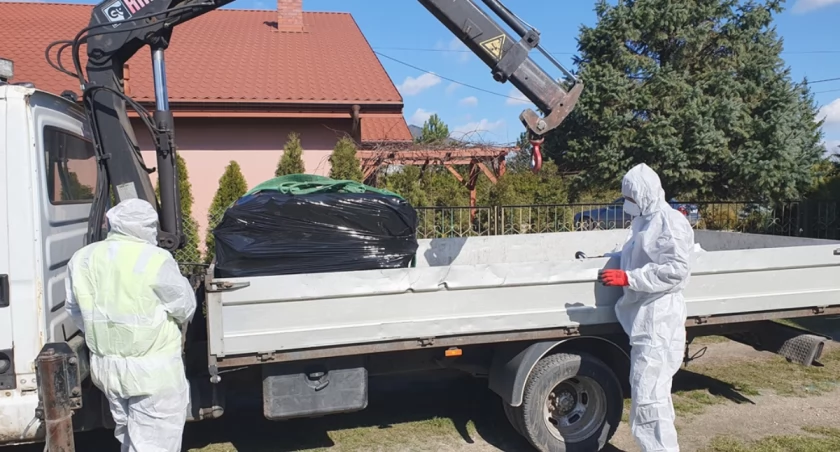 Szkodliwy eternit znika z Gminy Łomża