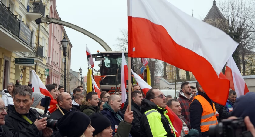 Protesty rolników w Wiźnie i Nowogrodzie zostały w tym tygodniu zawieszone. Hodowcy jadą do Białegostoku!