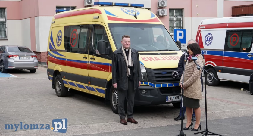 Karetka dla Caritasu: Nowe życie pojazdu ratunkowego w Łomży [VIDEO i FOTO]