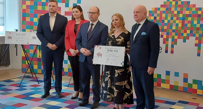 Łomżyński projekt dla seniorów z dofinansowaniem. Do Łomży trafi 30 tys. zł