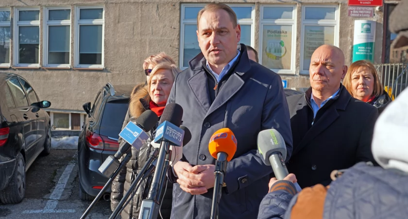 [LIVE] Powyborcza konferencja prasowa radnego Dariusza Domasiewicza