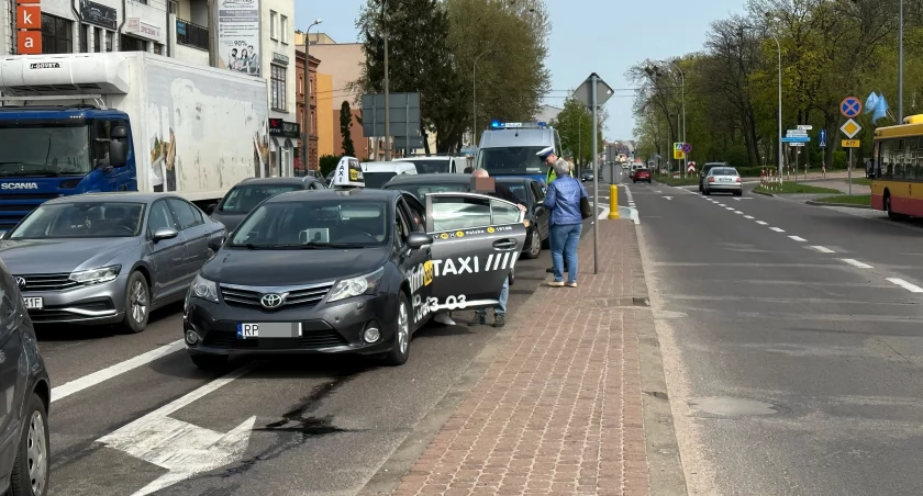 Kierowca po spożyciu alkoholu sprawcą kolizji na Alei Legionów