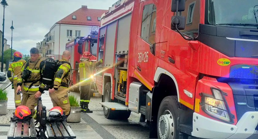 Pożar w sklepie z odzieżą męską na Starym Rynku [FOTO]