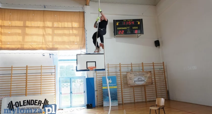Zrobił to! On jest szalony! Zobacz zdjęcie jego dłoni [FOTO]