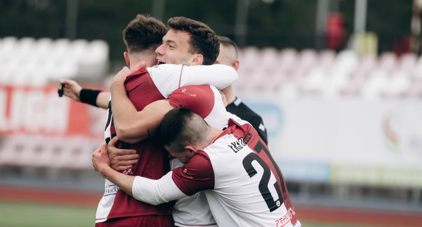 ŁKS Łomża. Na Narodowy tylko w roli kibiców