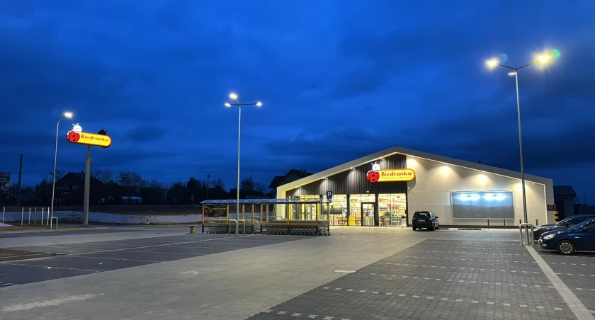 Biedronka przy Szosie do Mężenina już otwarta