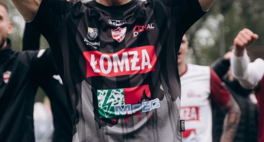 ŁKS Łomża. Siódma wygrana. W niedzielę szalenie ważny mecz