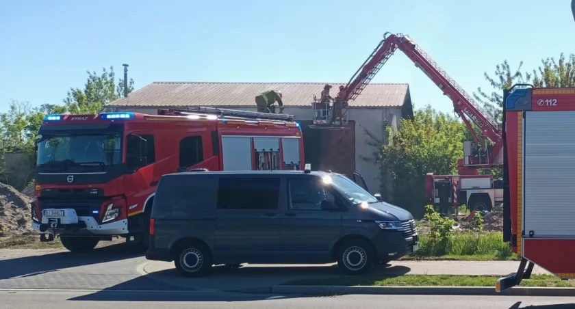 Pożar pustostanu na ul. Kolejowej w Łomży