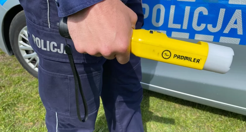 47-letni mieszkaniec gminy Turośl jechał pijany volkswagenem, a kolejnego dnia rowerem - również pod wpływem