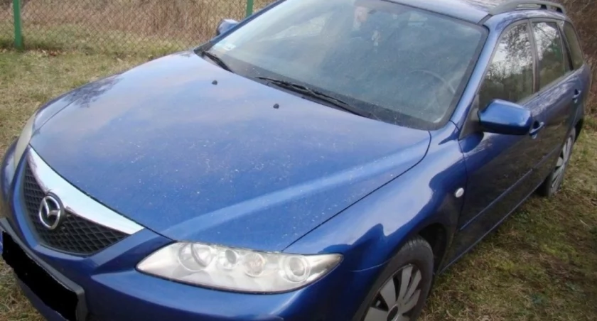 Podlaskie skarbówki sprzedają auta. W ofercie bardzo tanie samochody osobowe i busy