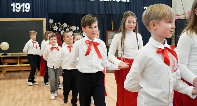 105 lat edukacji i wspólnoty: Uroczystości jubileuszowe w Szkole Podstawowej w Wygodzie [FOTO i VIDEO]