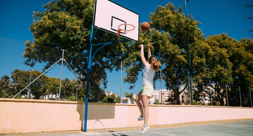 Miejski Street Basket Łomża 2024. Uliczna koszykówka na Starówce
