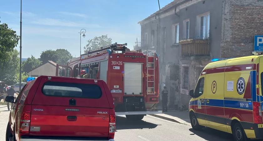 Pożar w kamienicy na Woziwodzkiej: Ewakuowano starszą mieszkankę [FOTO]