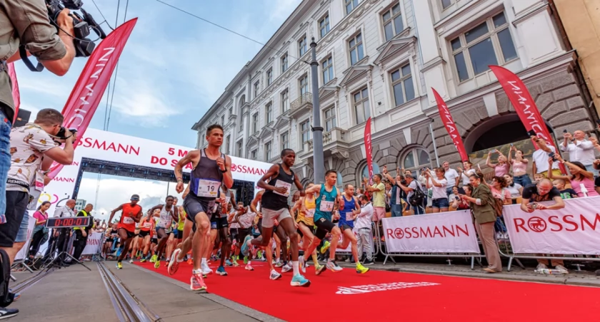 Rossmann Run: rekordowy bieg w Łodzi i jeden z największych biegów z aplikacją na świecie!