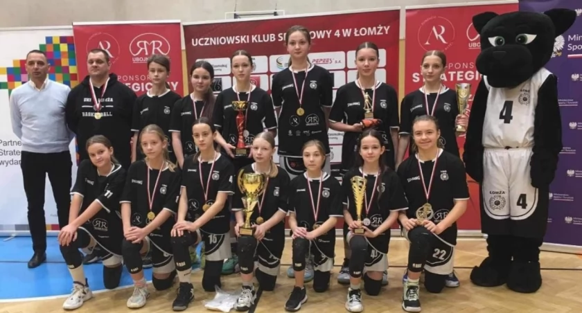 Koszykarki zaczynają walkę. Piotrowski: Chcemy awansu do 