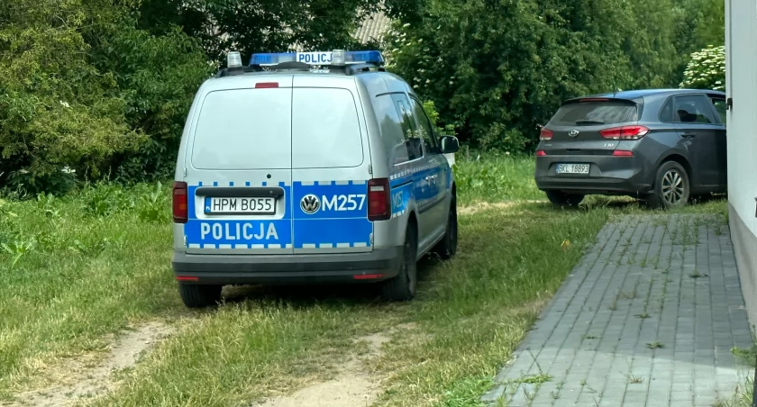 Dramat w Kownatach: Ciężko ranny 40-latek po ataku siekierą