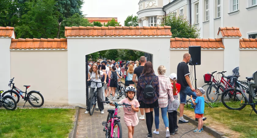 Rodzinny festyn w ogrodach biskupa [FOTO]