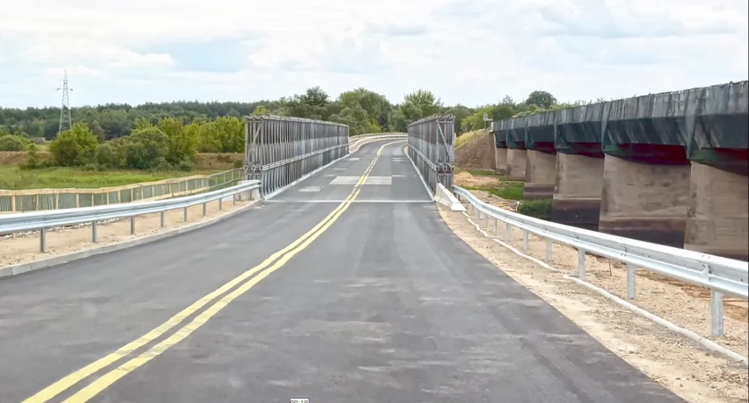 Kierowcy w Wiźnie jeżdżą już nowym mostem tymczasowym [VIDEO]