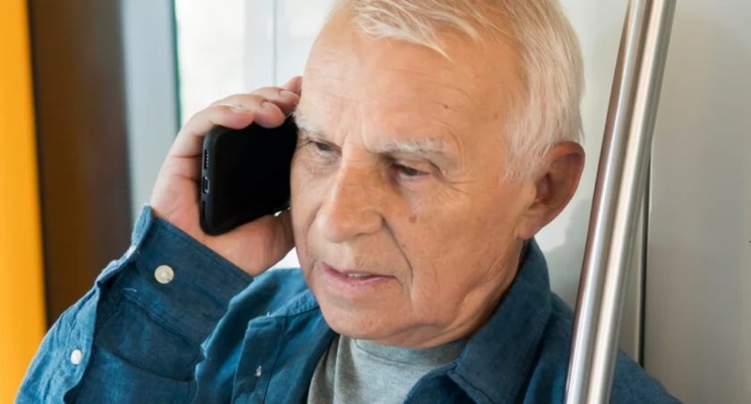 Oszuści obrali za cel łomżyńskich seniorów. Dzwonią podając się za wnuczka!