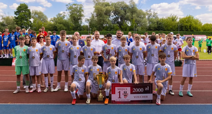 Varsovia Warszawa i mała Natalia zwycięzcami piłkarskiego Łomża Cup 2024 [FOTO]