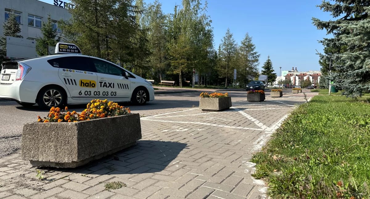 Łomżyński szpital bez postoju dla taksówek