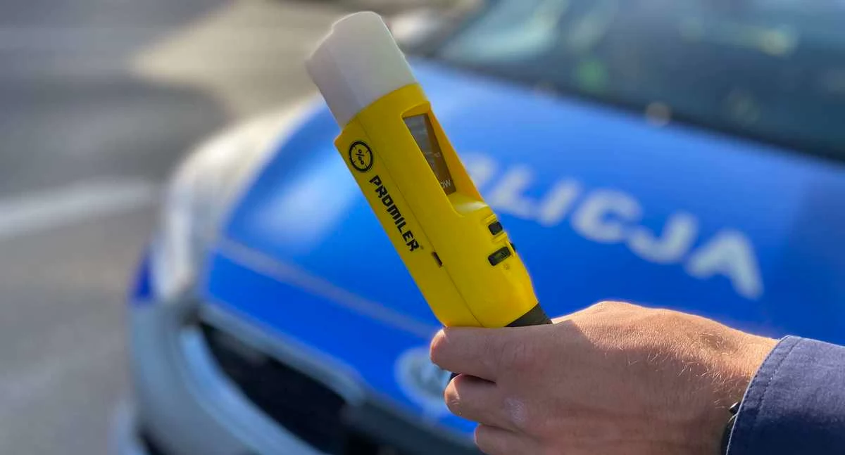 Pijany kierował pojazdem. Jak tłumaczył policjantom na ich widok musiał wypić