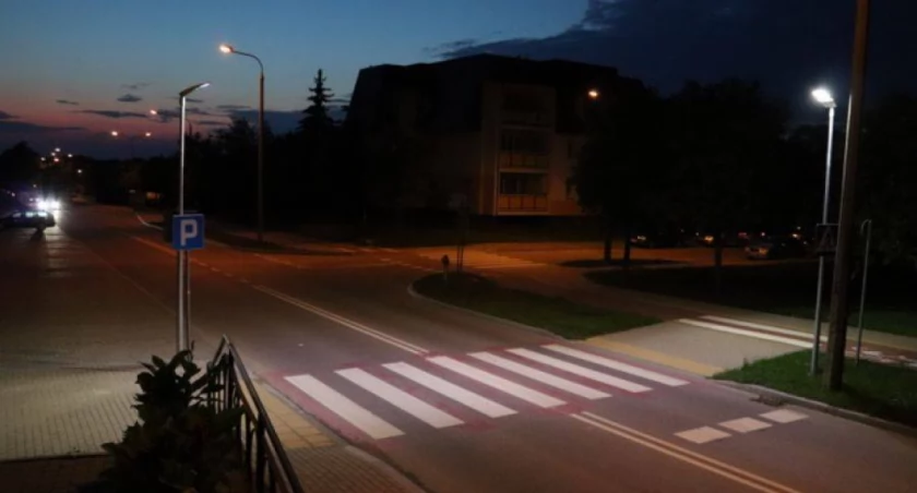 Będzie jaśniej i bezpieczniej: 6 przejść dla pieszych w Łomży już niebawem z nowym oświetleniem